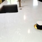 quartz counters, pop-up GFI outlets